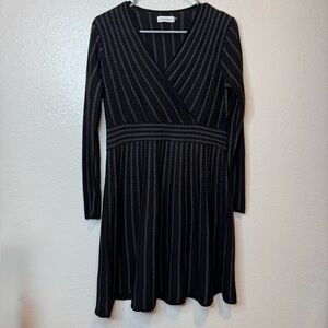 Calvin Klein Black Striped Knit V-Neck Sweater Dress Long Sleeve Size Medium